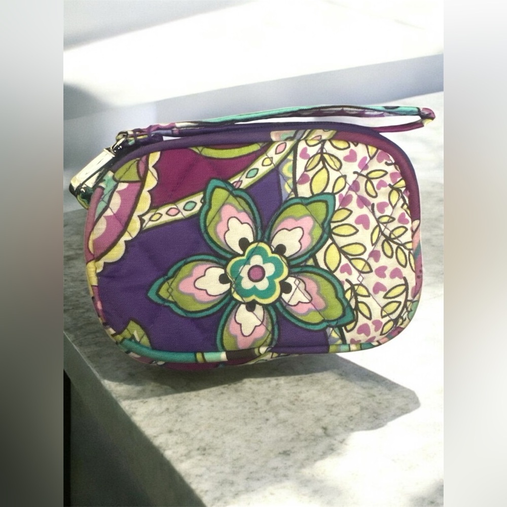 EUC Verá Bradley Floral Patterned Women's Wrislet